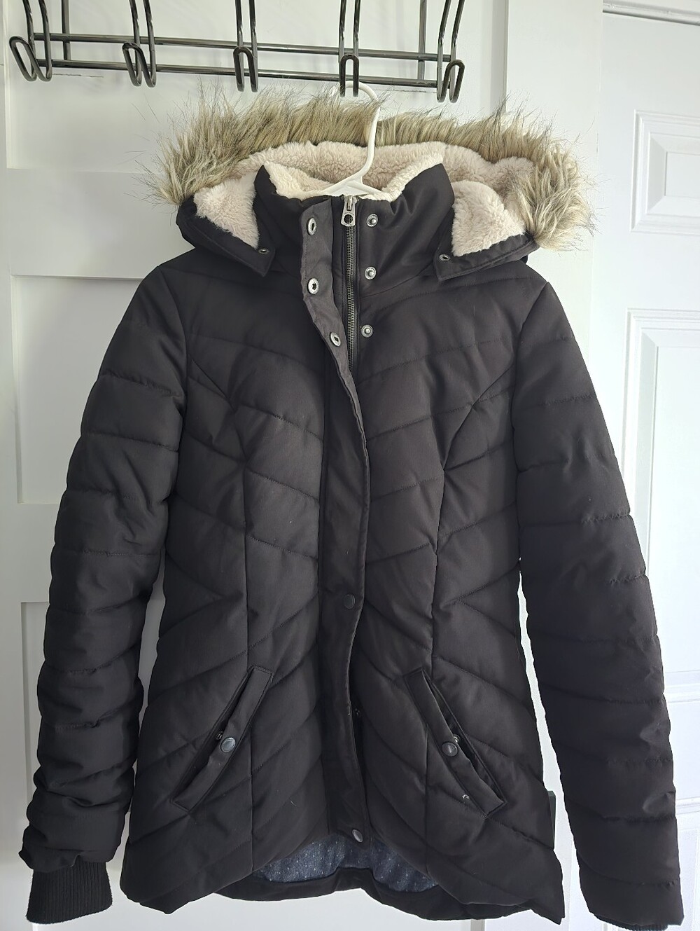 Fat Face Black Quilted Puffer Coat with Faux-Fur Trimmed Hood
